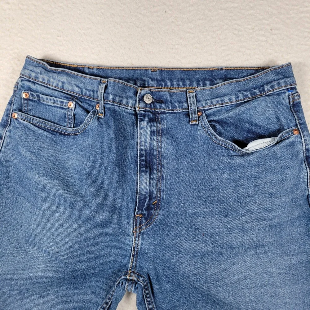 Levi's 505 Regular Fit Jeans Mens 38x30 Blue Straight Leg Medium Wash Denim